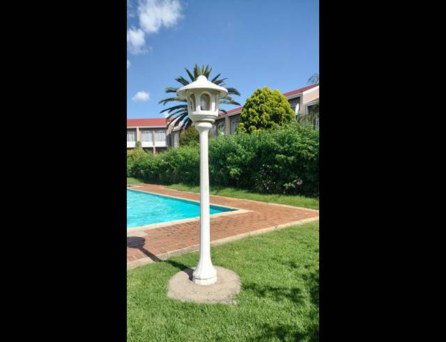 2 BEDROOM TOWNHOUSE FOR SALE IN HADDON